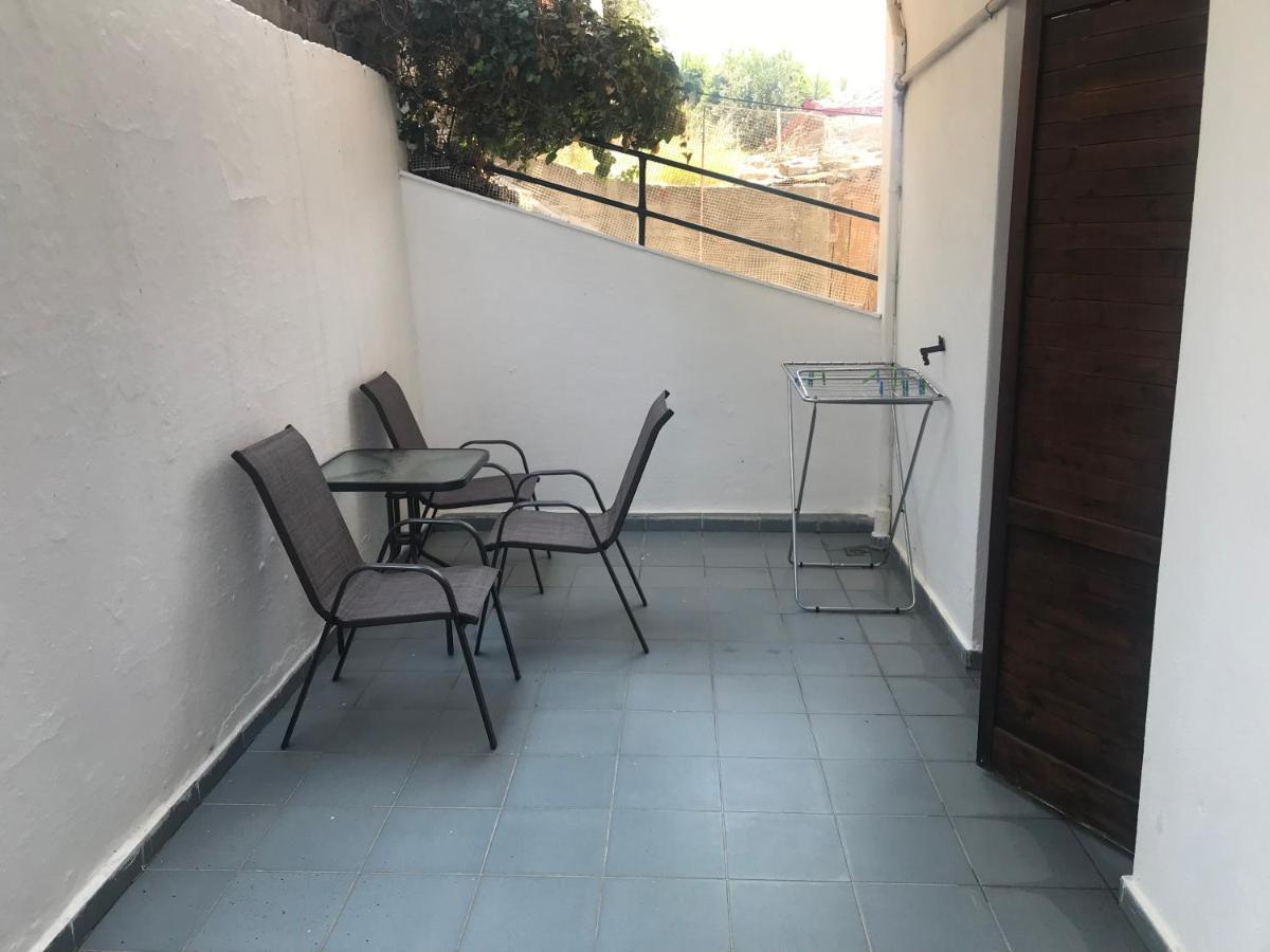 פירגדיקיה Island Boutique Apartments מראה חיצוני תמונה